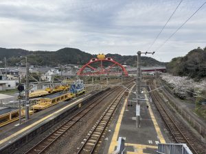 印南駅から見たかえる橋